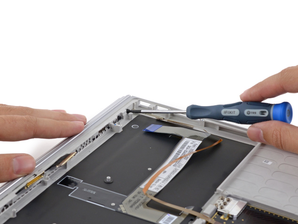 微软也有黑科技——Surface Book详细拆解